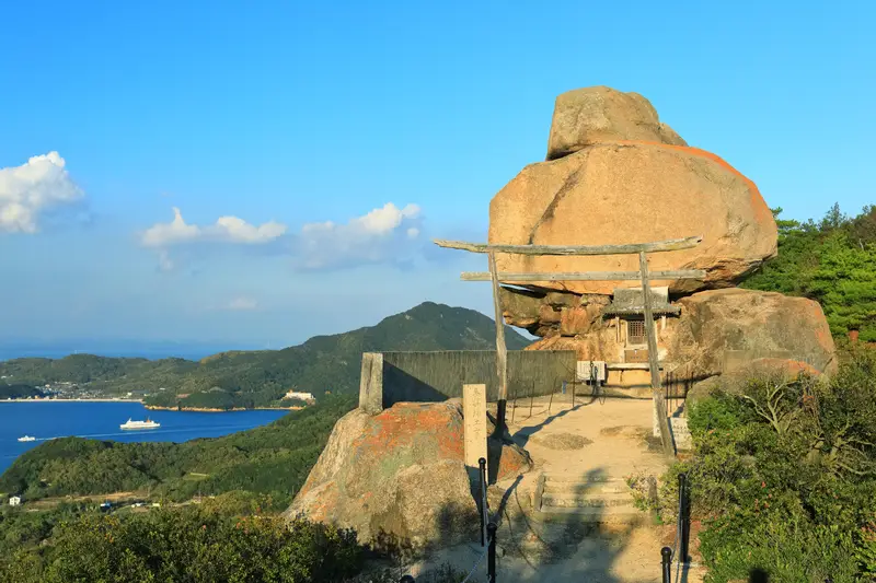 重岩