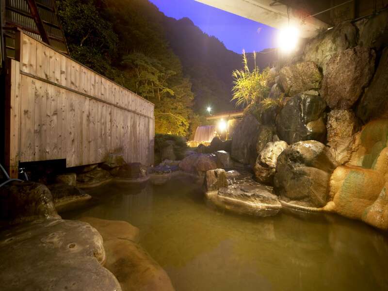 小川温泉元湯 ホテルおがわ　露天岩風呂（イメージ）