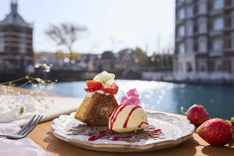 長崎県産イチゴとバームクーヘン