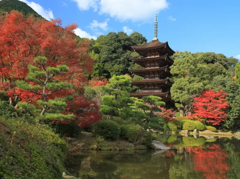 国宝瑠璃光寺五重塔