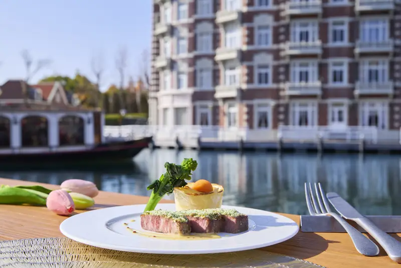 宮崎和牛の香草パン粉焼き