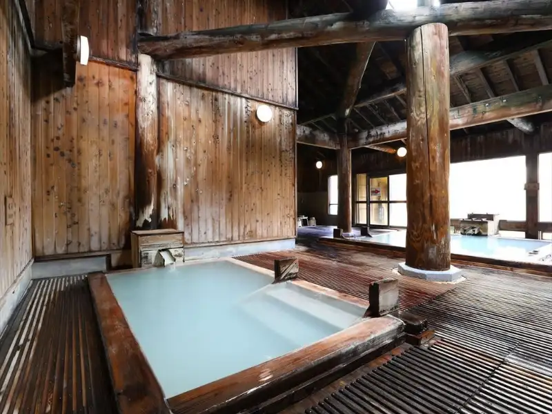 万座亭本館