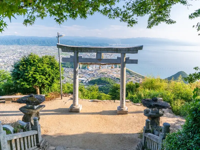 高屋神社