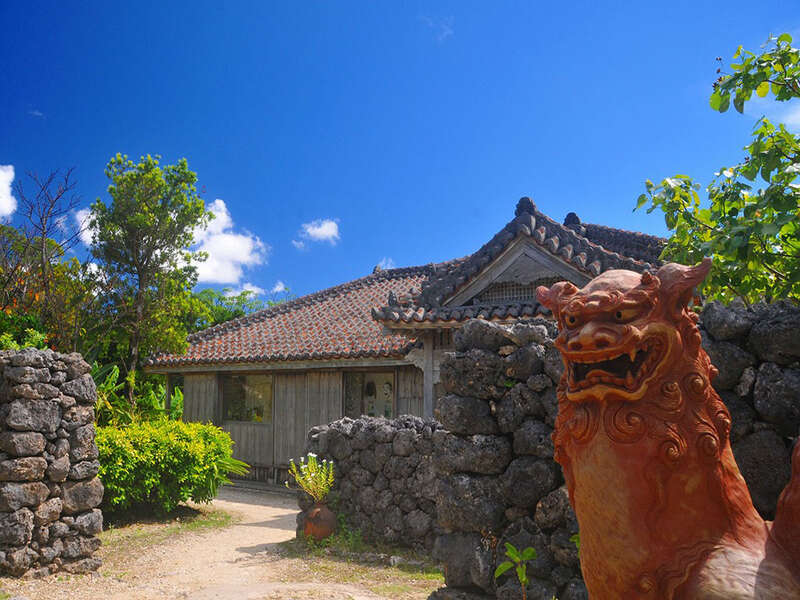 石垣やいま村