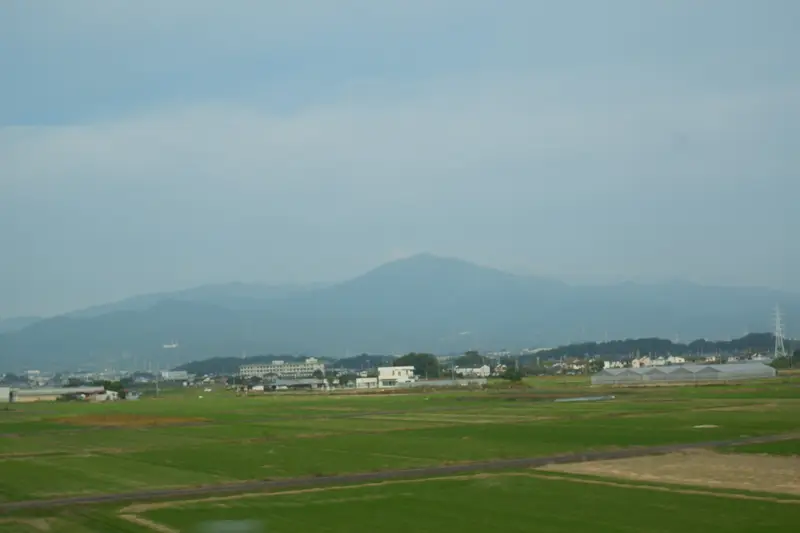 車窓から見る田園風景
