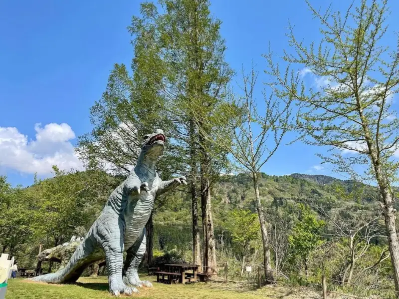 白山恐竜パーク白峰
