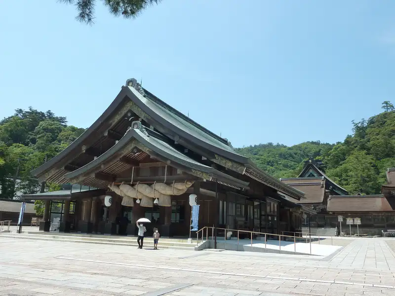 出雲大社「拝殿・御本殿」イメージ