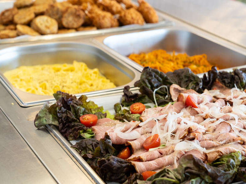 夕食バイキング