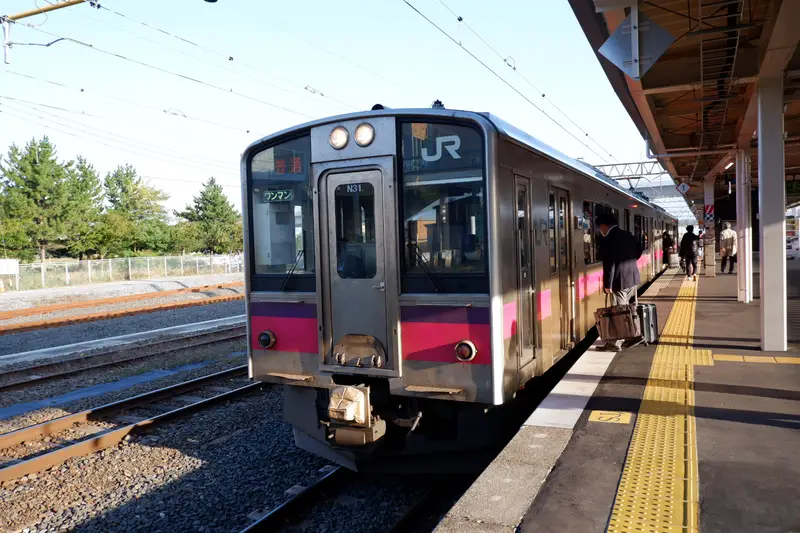 青森のJR東日本701系電車